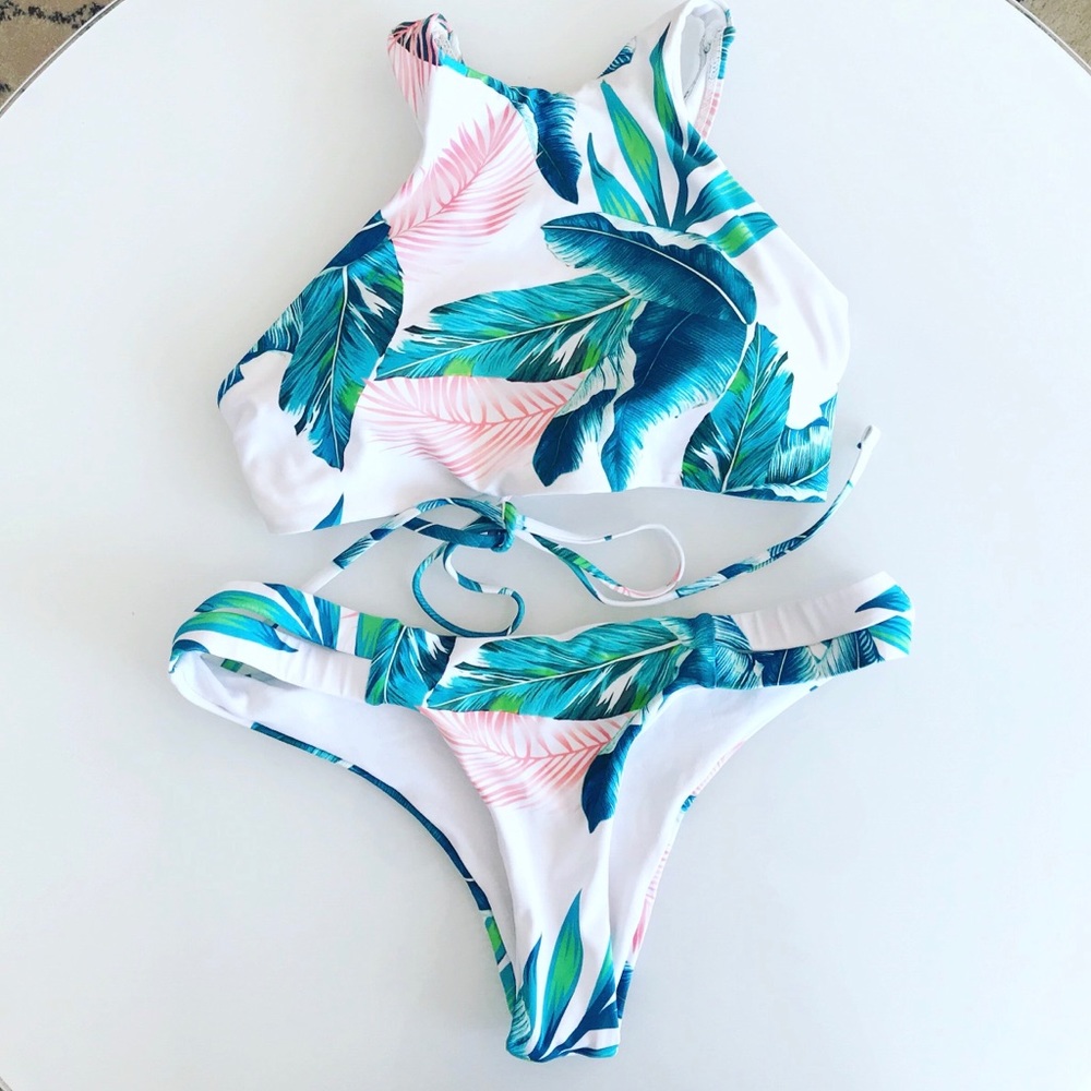 Tropical white bikini small 🌸